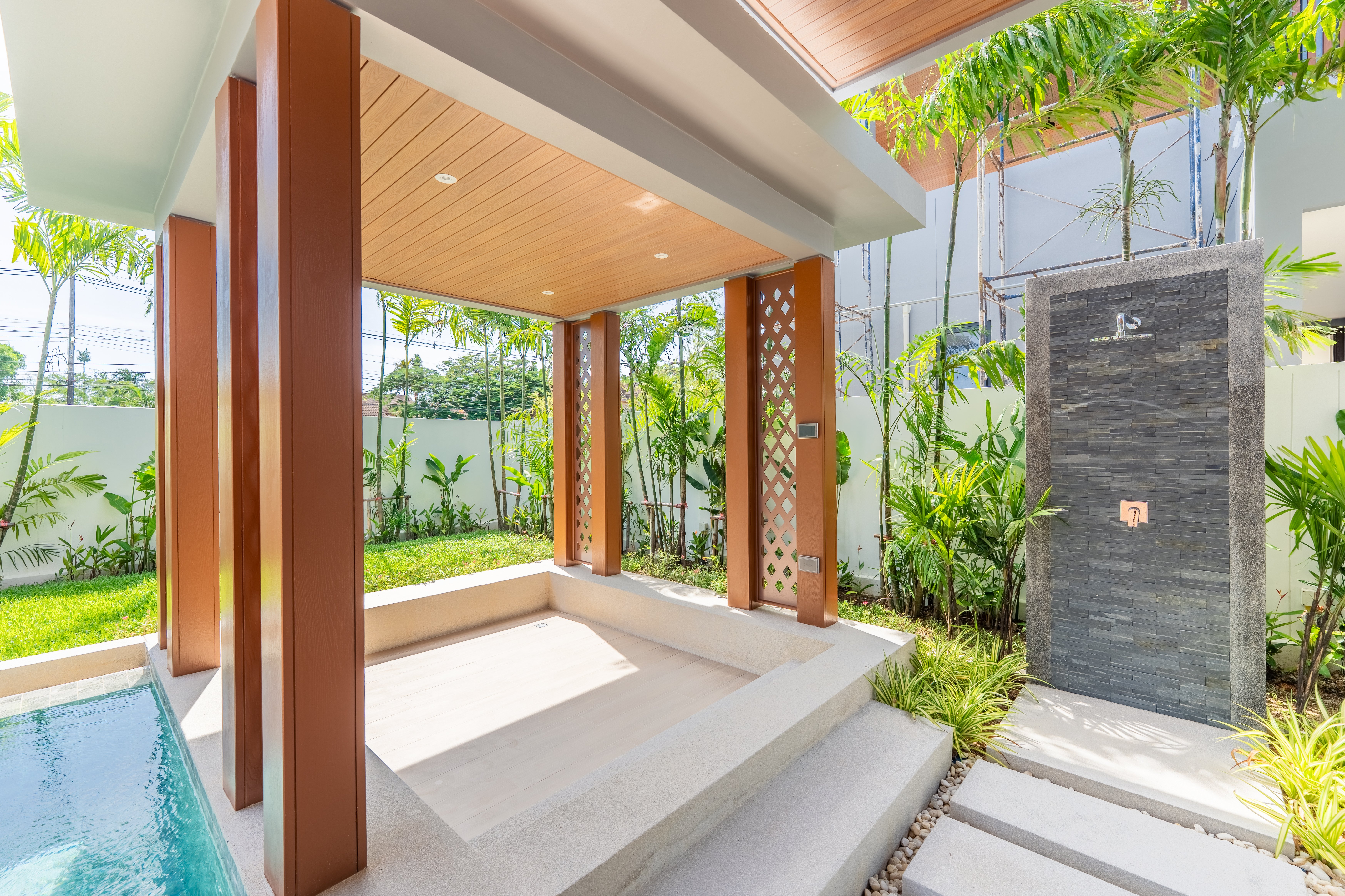 The Ozone Grand Residences 27